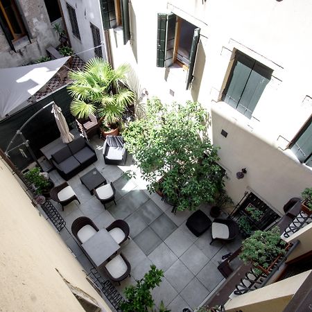 Hotel Antigo Trovatore Венеция Экстерьер фото